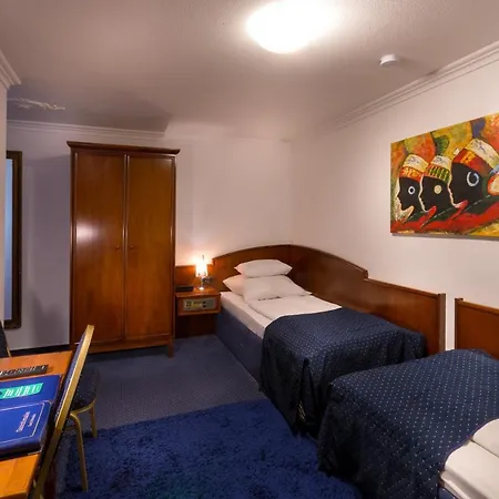 Hotel Atlanta Budget 2*